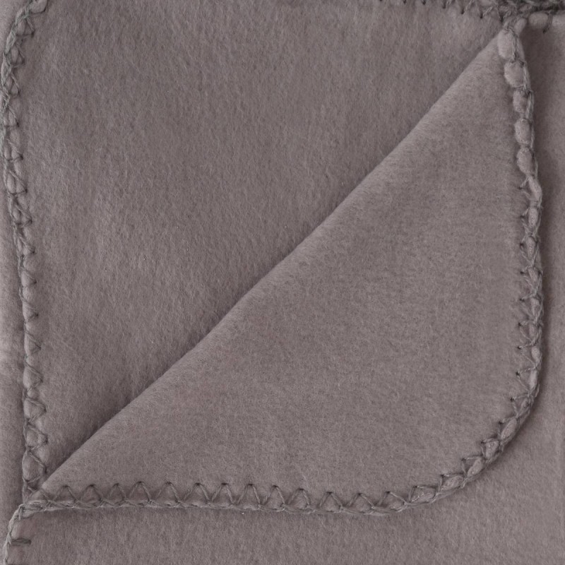 Plaid Légèreté 125x150 cm – Polaire douce, coutures surpiquées, plusieurs coloris