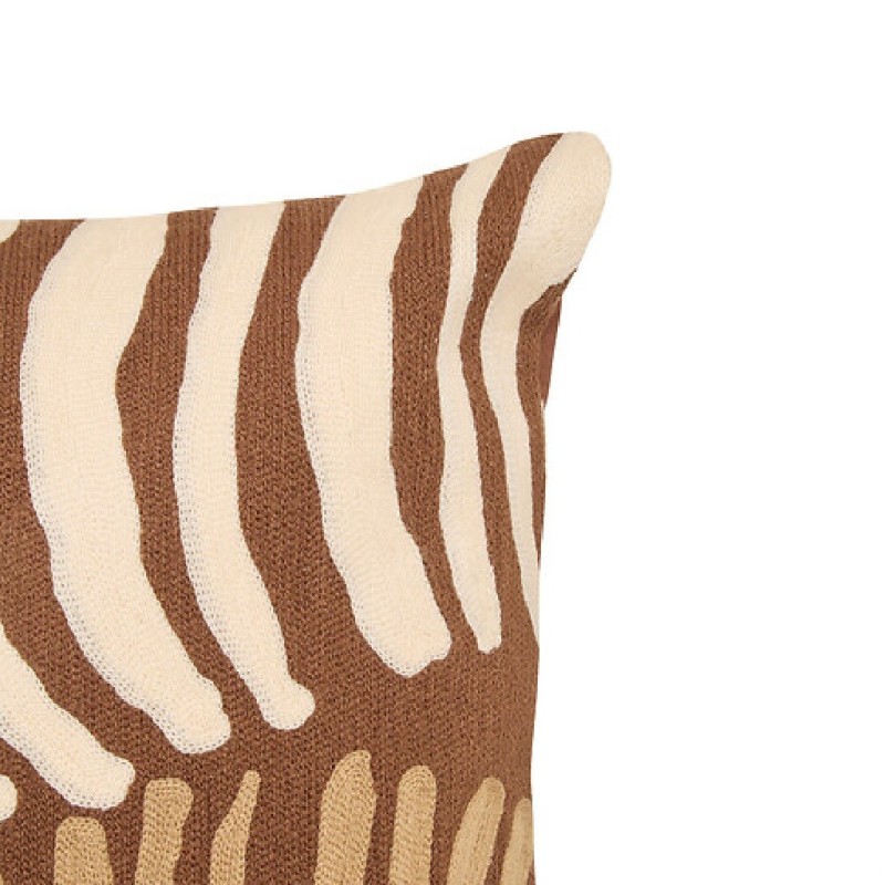 Coussin en coton broderie zebre