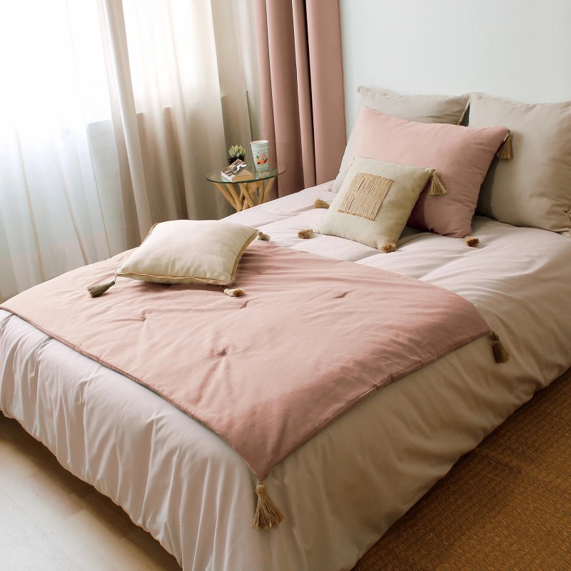 Édredon bout de lit en coton avec pompons Cocoon – Chic et douillet